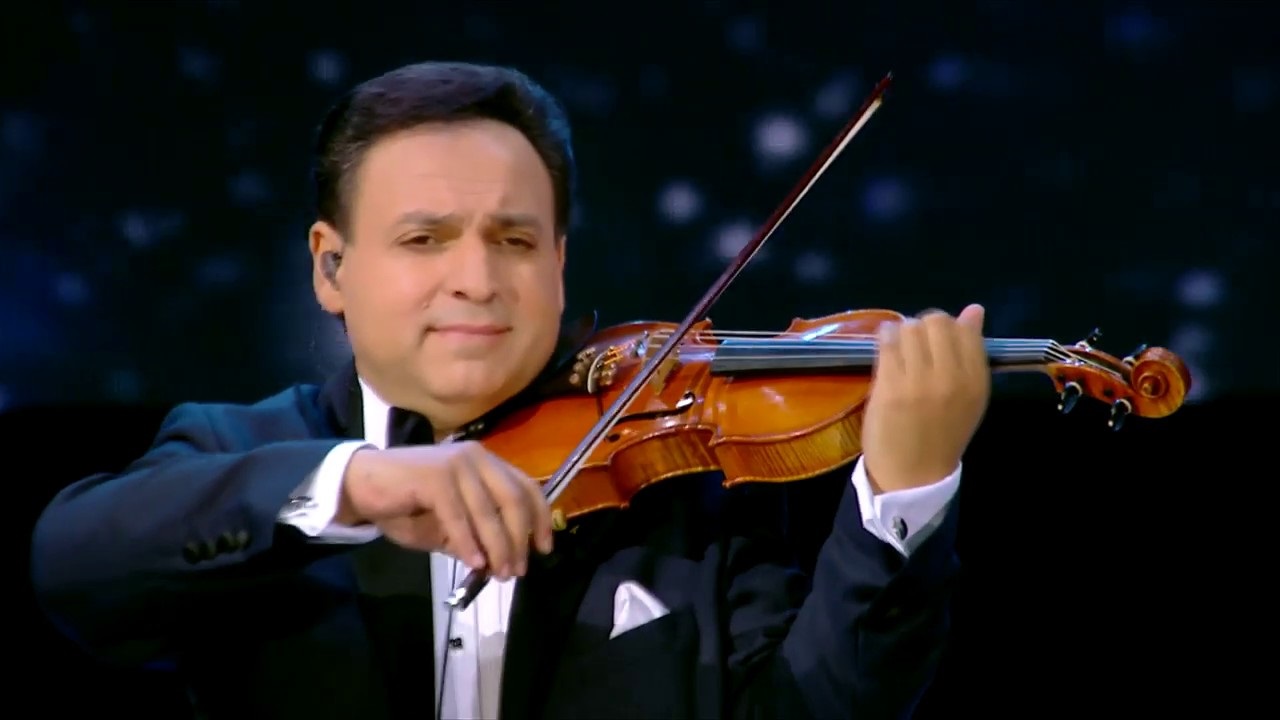 Vajon a papíron nem létező főpróbára hívta meg január 1-én a pedagógusokat Mága Zoltán?